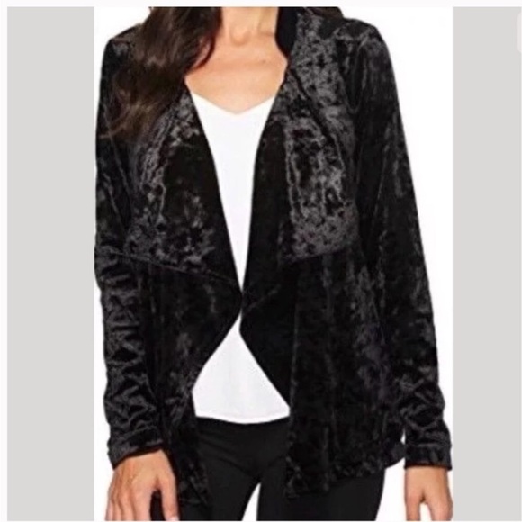 XS BLANKNYC BLACK VELVET ASYMMETRICAL JACKET NWOT - Picture 4 of 8